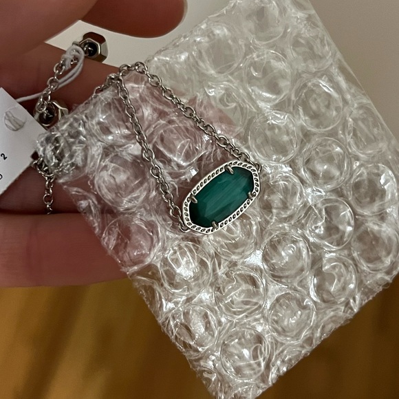 Kendra Scott Elaina Silver Adjustable Chain Bracelet in Emerald Cat’s Eye - Picture 6 of 7